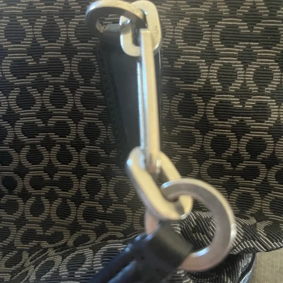 VTG Coach Madison needlepoint Black and Gray Patterned Tote Bag 320-26767 - Picture 7 of 12